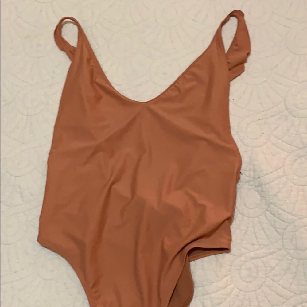 One piece Aeire bathing suit